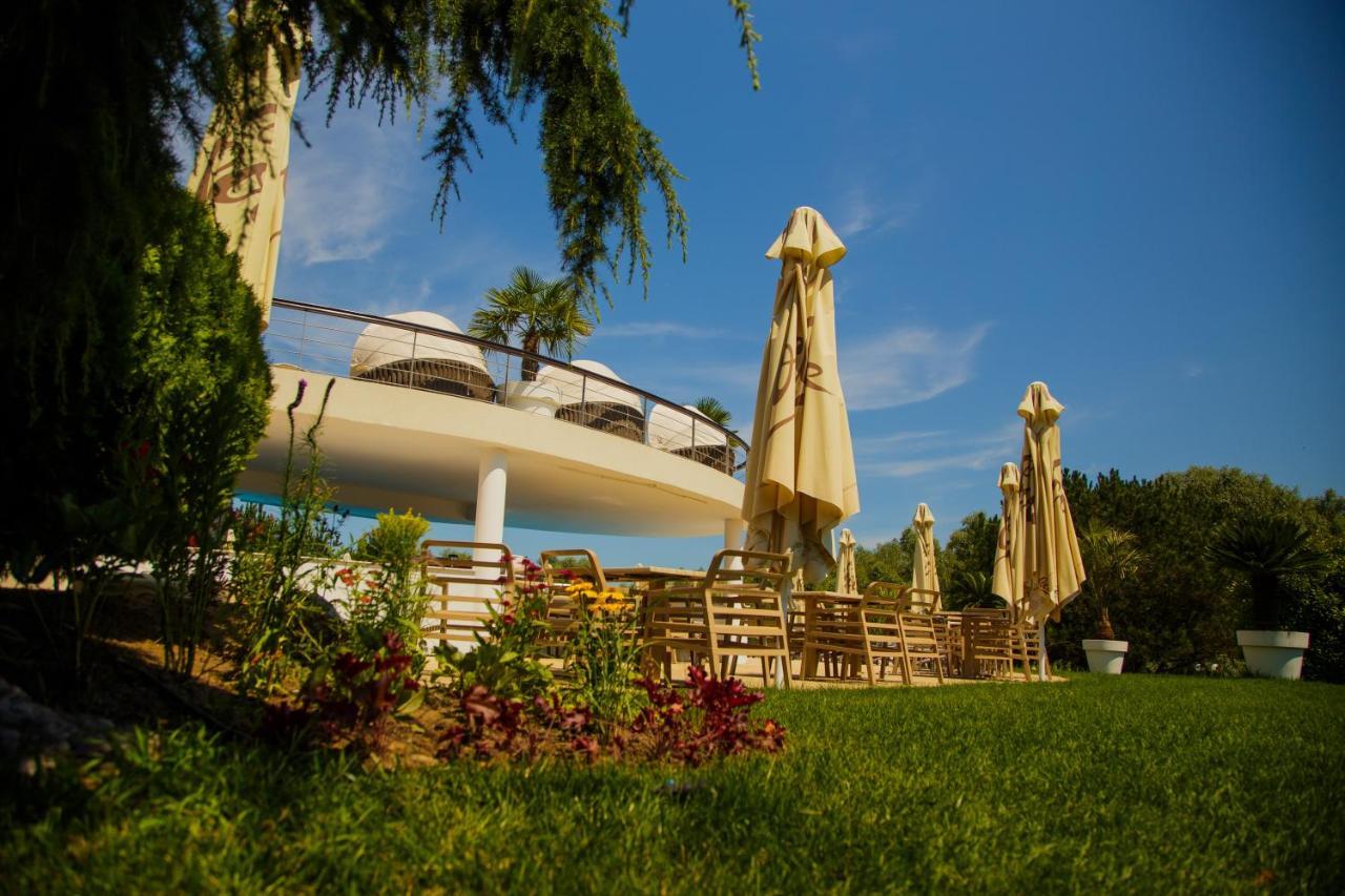 New Egreta Resort Дунавэцу-де-Жос Экстерьер фото